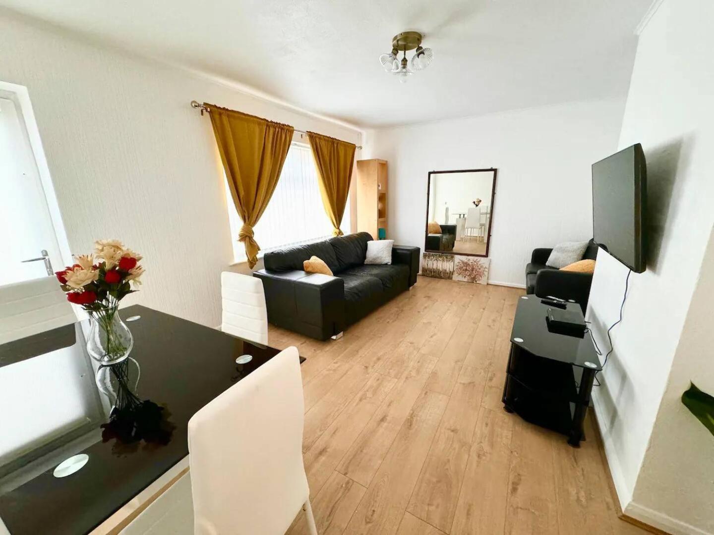 Cosy & Quiet House Close To Etihad And City Centre Manchester Exterior photo